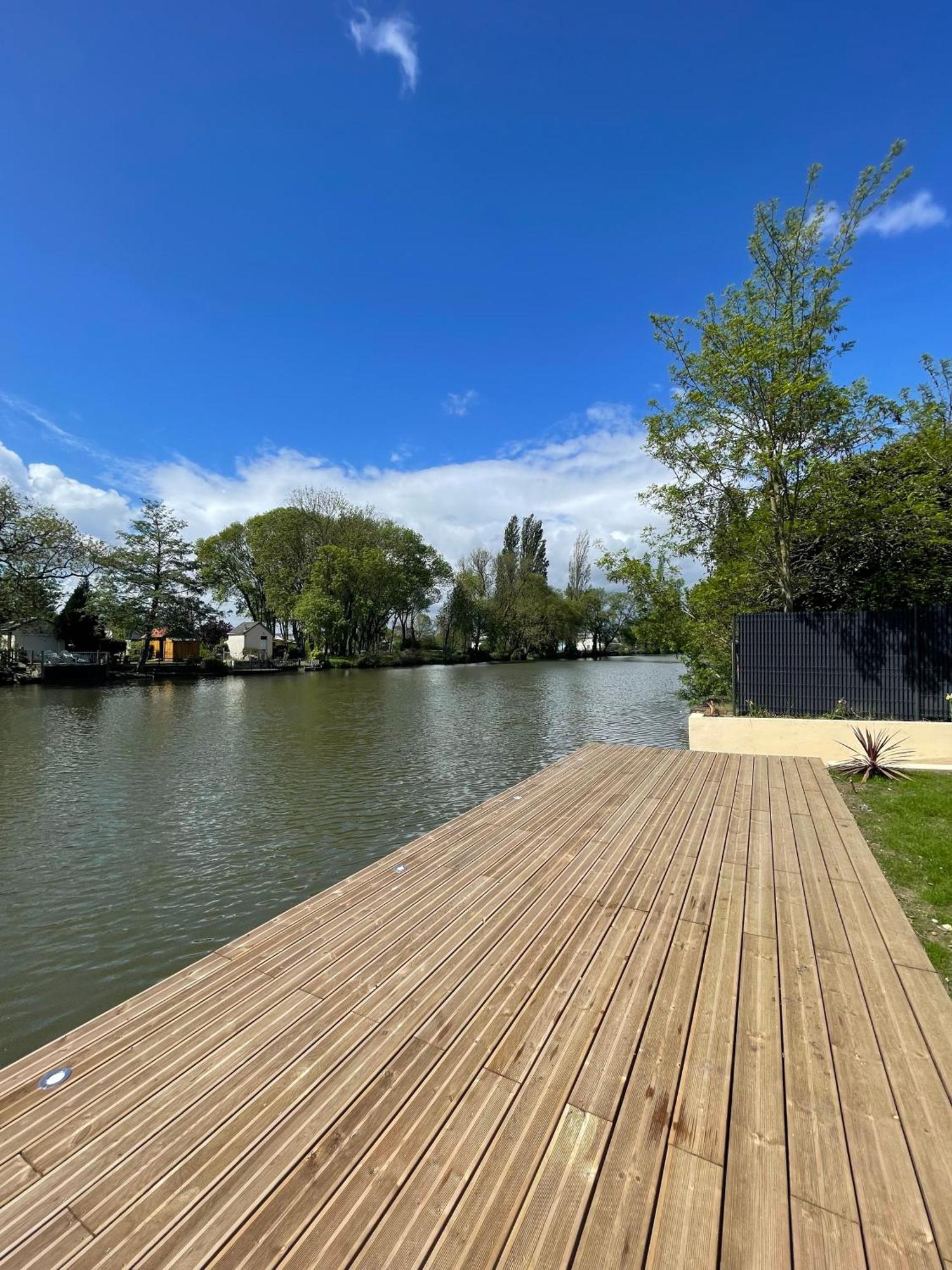 Le Beau Studio Du Bord De L'Eau Le Mans Luaran gambar